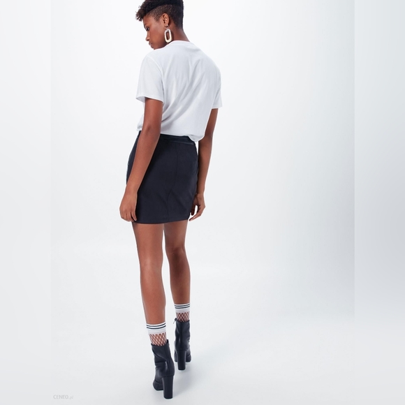 Noisy May | Faux Leather Snakeskin Mini Skirt - Picture 8 of 11